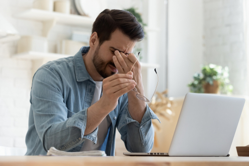 Manuka honey for dry eyes